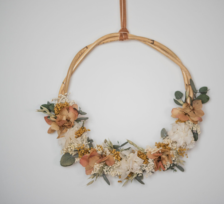 bastidor trenzado julieta con flores preservadas