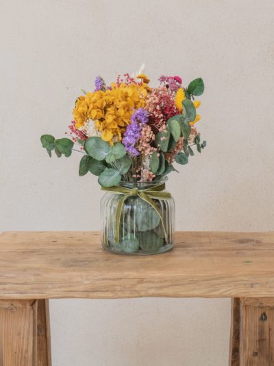 Jarrón con flores preservadas colección Violeta Bebé