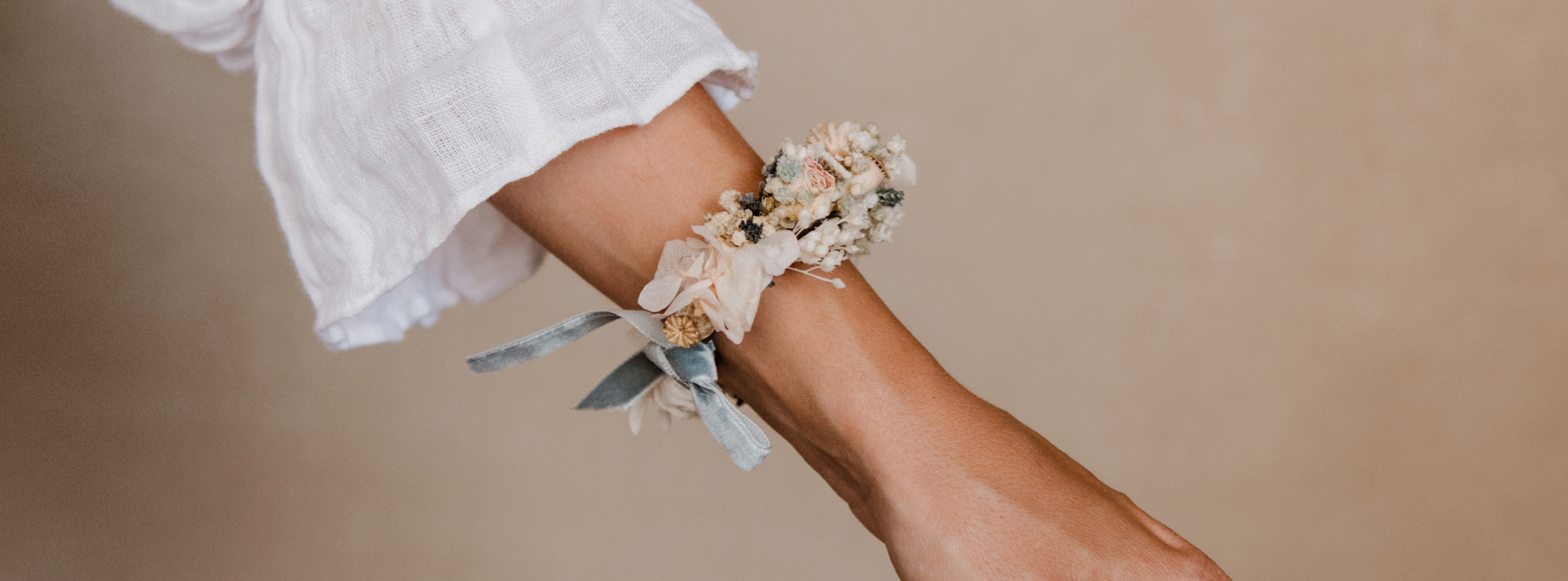 Pulsera de flores preservadas banner Camomile Bouquet