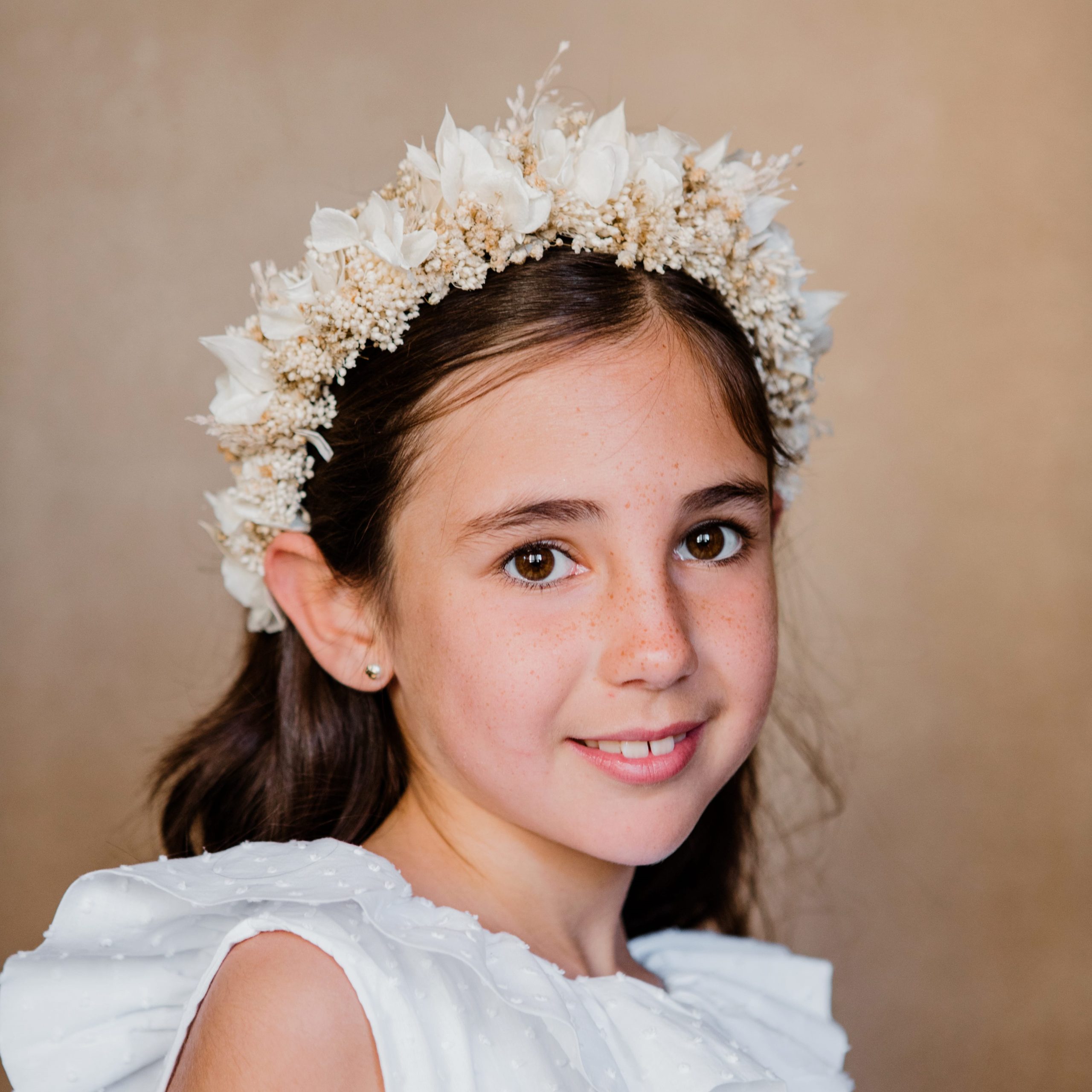 Coronas, tocados y diademas flores preservadas niña - Camomile Bouquet