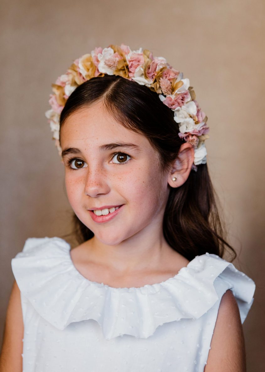 Diadema De Flores Para Niñas: El Accesorio Ideal Para Eventos