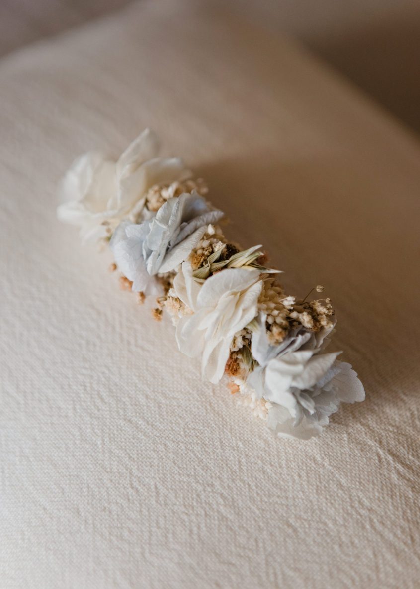 Pasador de flores preservadas niña - Camomile Bouquet (4)-min