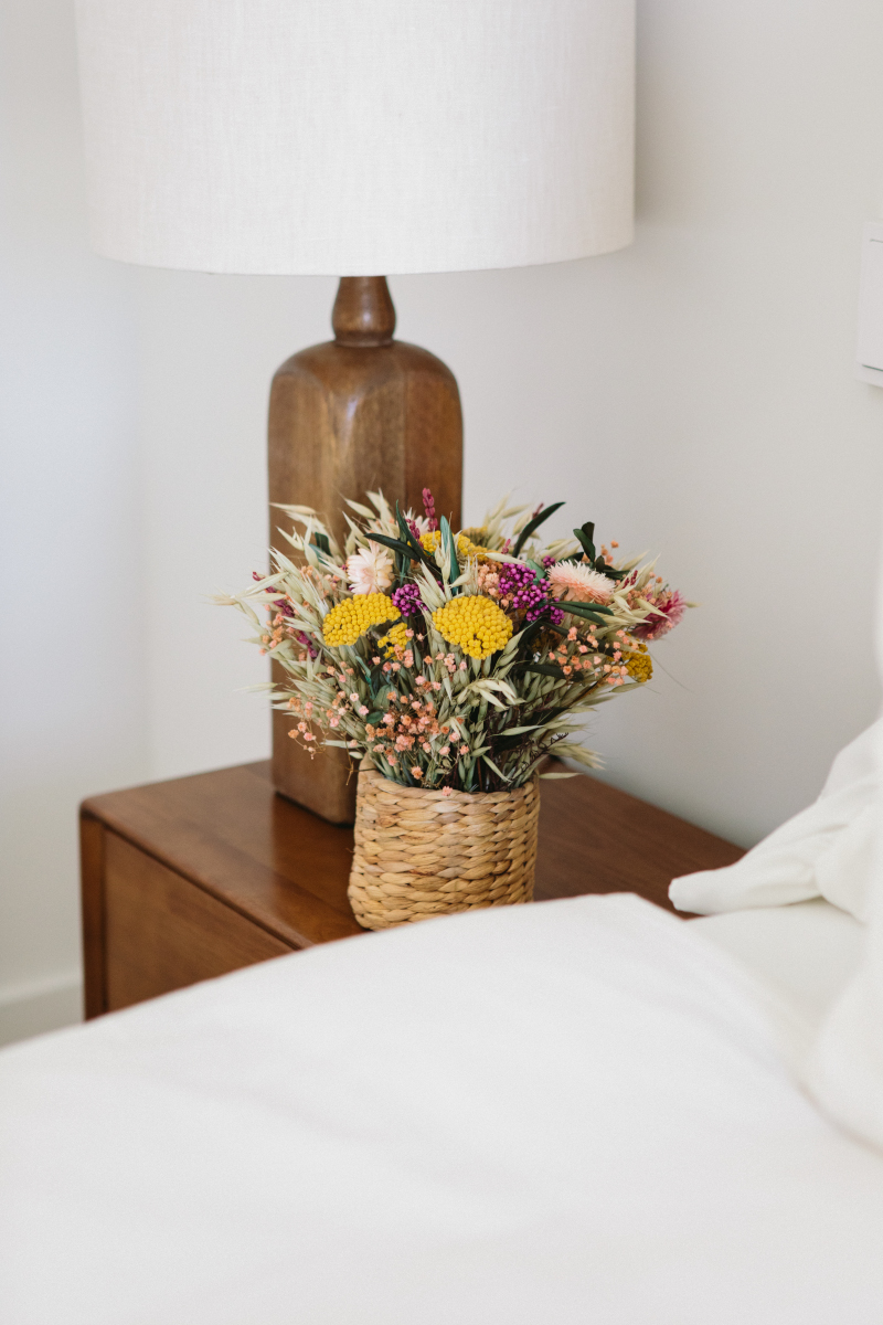 Cestita con flores preservadas silvestre - Camomile Bouquet 3