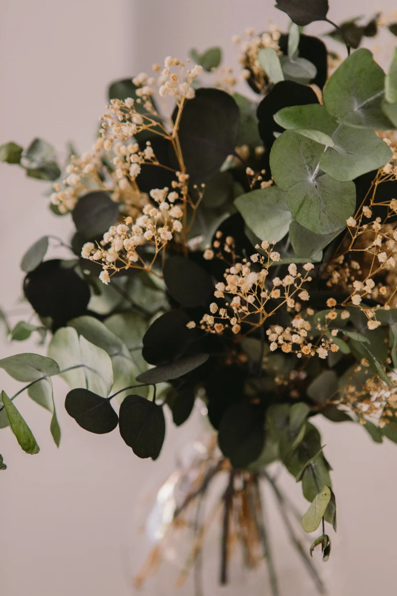 Jarrón con flores preservadas de paniculata y eucalipto preservado - Camomile Bouquet 3