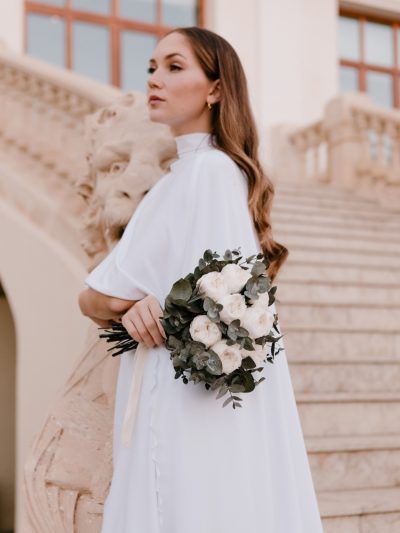 Ramo de novia peonias y eucalipto preservado - Camomile Bouquet 4