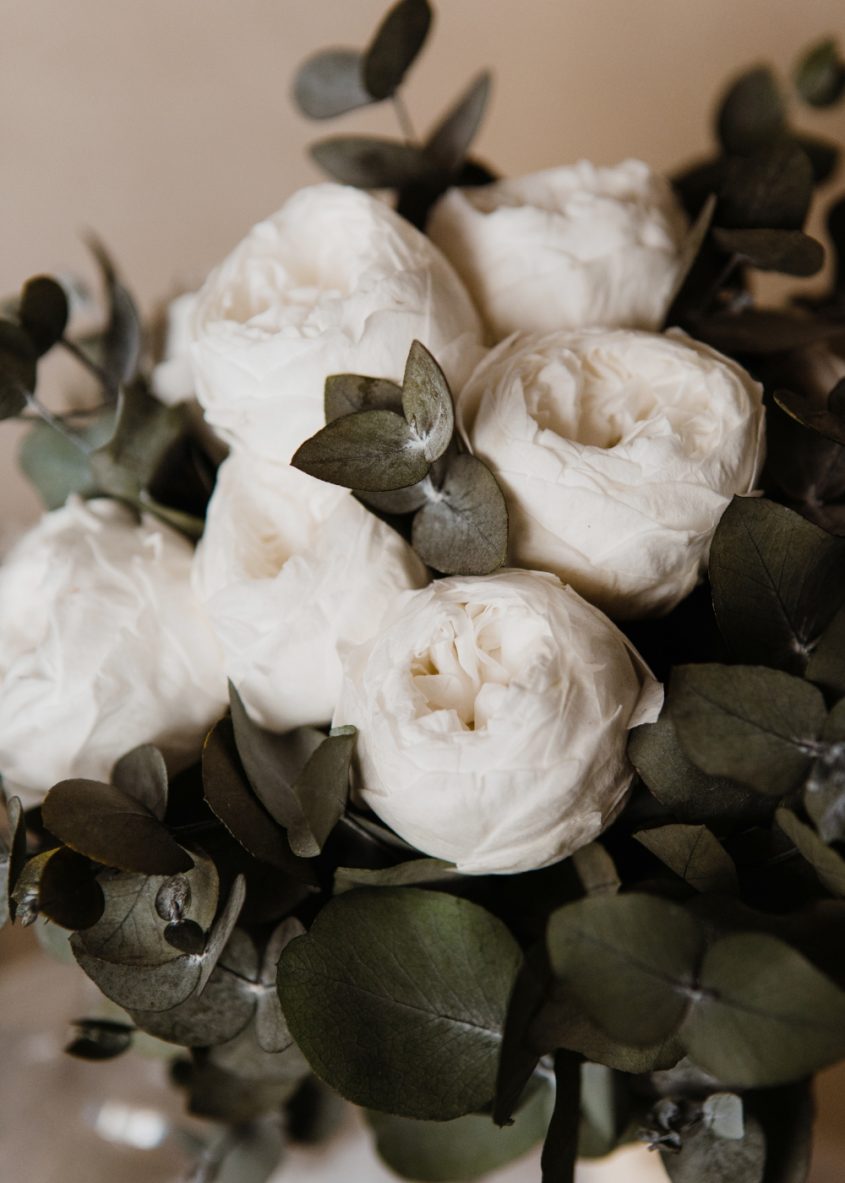 Ramo de novia peonias y eucalipto preservado - Camomile Bouquet 5