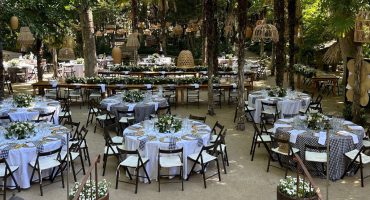 Centros de mesa con flores frescas para una decoración de bodas inolvidable