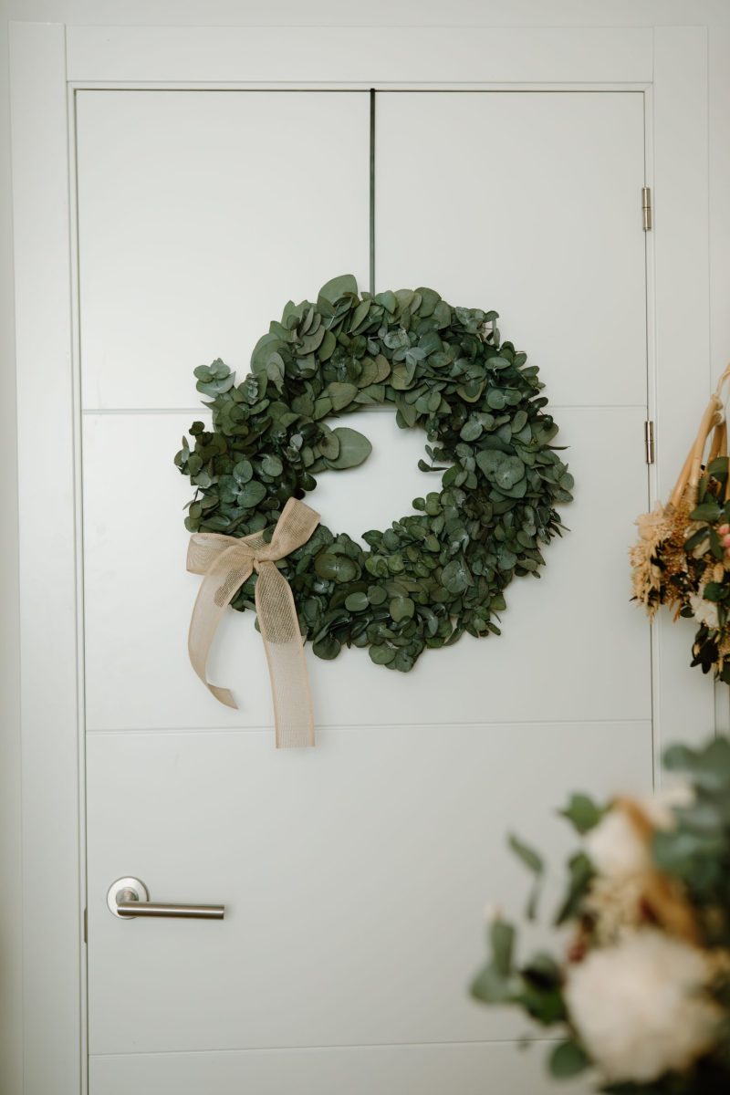 Corona eucalipto preservado 4 - Camomile Bouquet